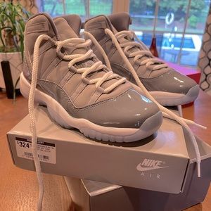 Air Jordan 11 Retro (GS), like new. Pristine condition.